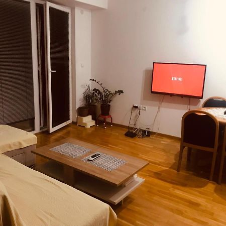 Apartament Bisera Skopje Zewnętrze zdjęcie