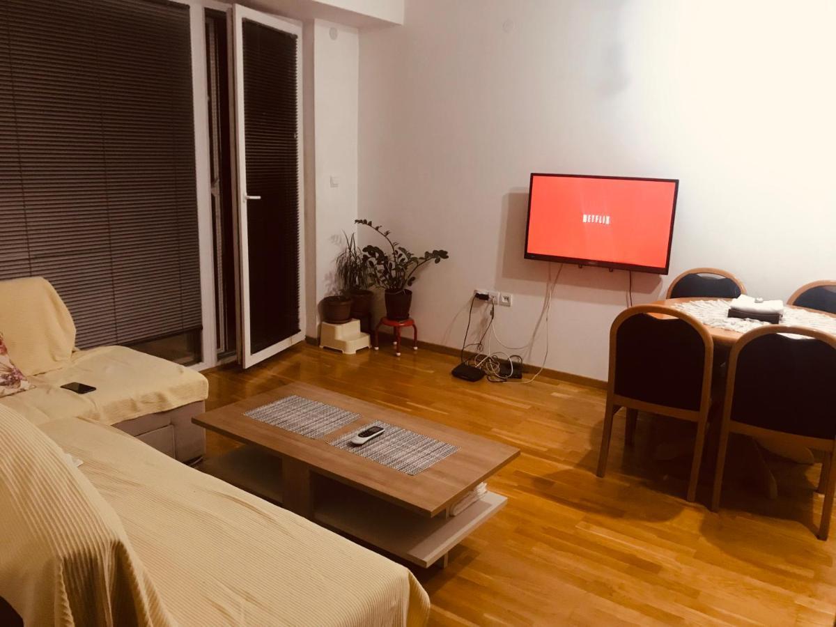 Apartament Bisera Skopje Zewnętrze zdjęcie